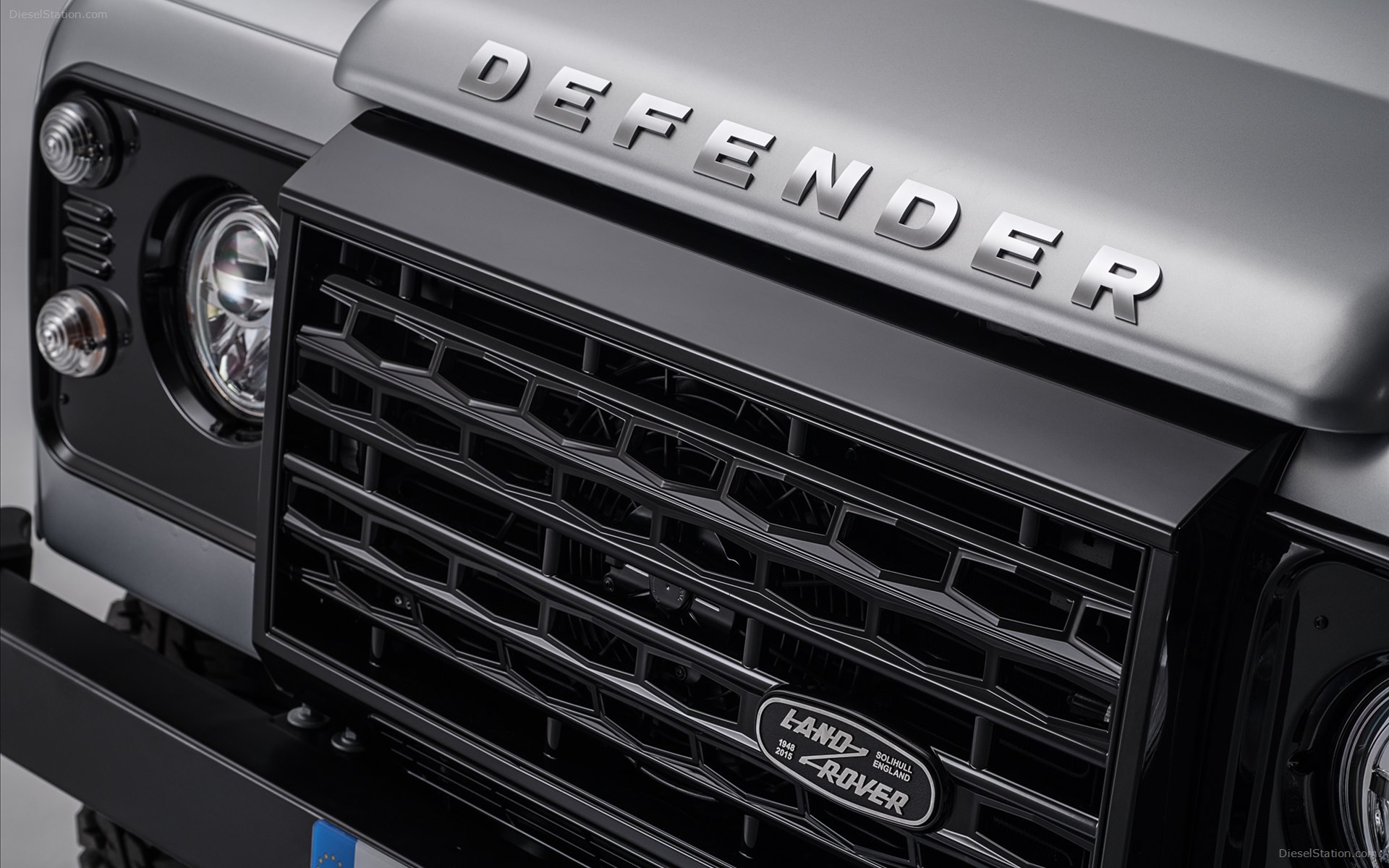 Land Rover Defender 2 Million 2015